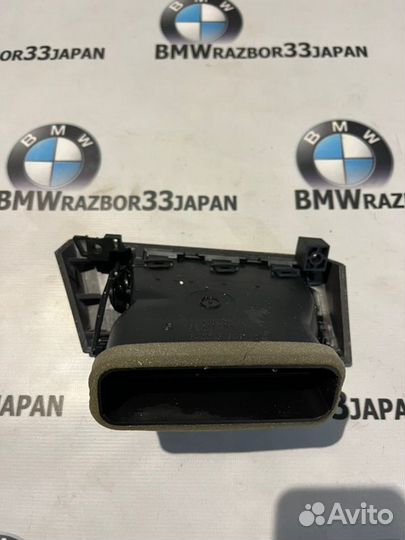 Воздуховод салона правый Bmw Е60 седан N52B25 2007