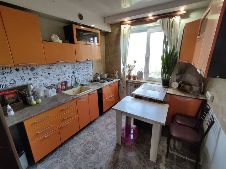 3-к. квартира, 60 м², 5/5 эт.