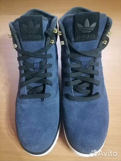 Зимние кроссовки adidas