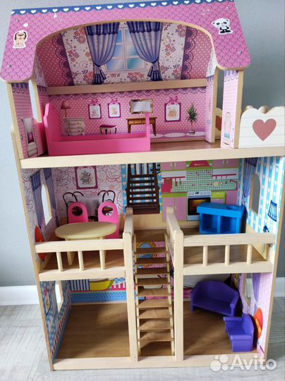 Домик кукольный