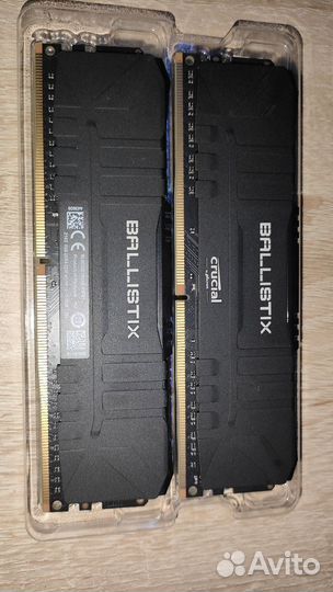 Оперативная память Crucial Ballistix Black