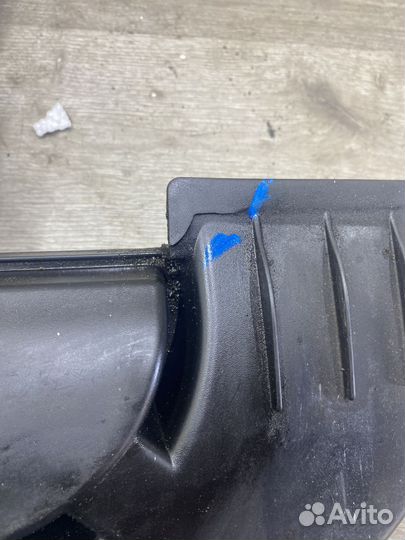 Корпус воздушного фильтра Nissan Teana