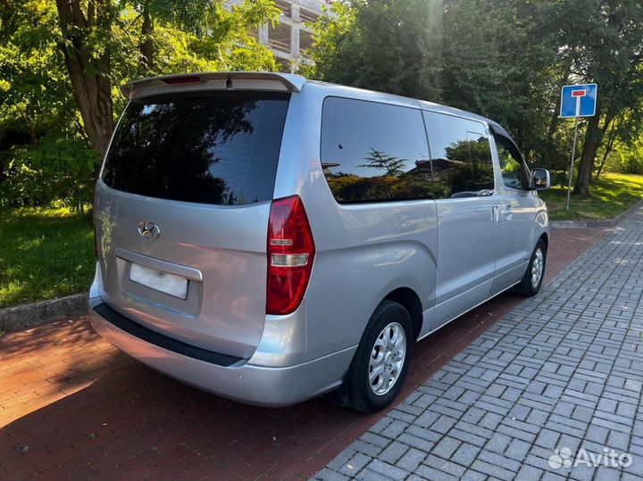Аренда минивена 8 мест