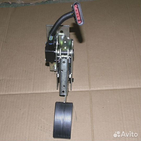 Педаль газа электронная урал