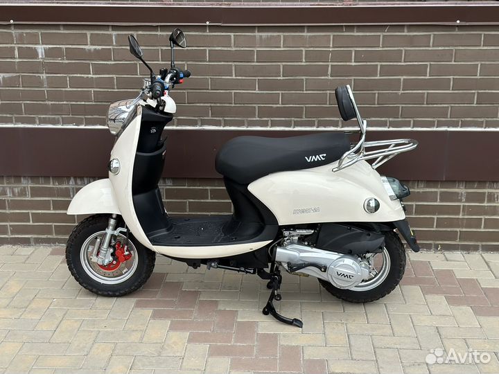 Скутер Vento Retro 50/150