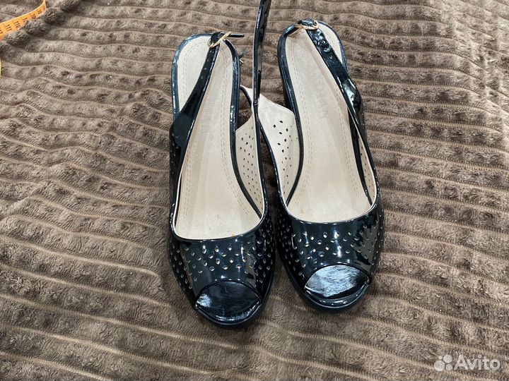 Босоножки женские