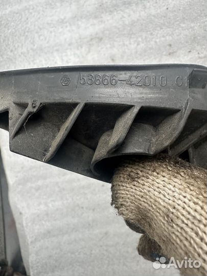 Заглушка Toyota RAV4