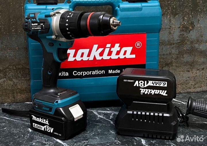 Бесщеточная дрель-шуруповерт Makita 13mm