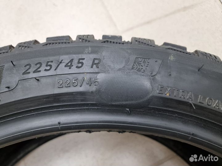 Michelin X-Ice North 4 225/45 R17 94T