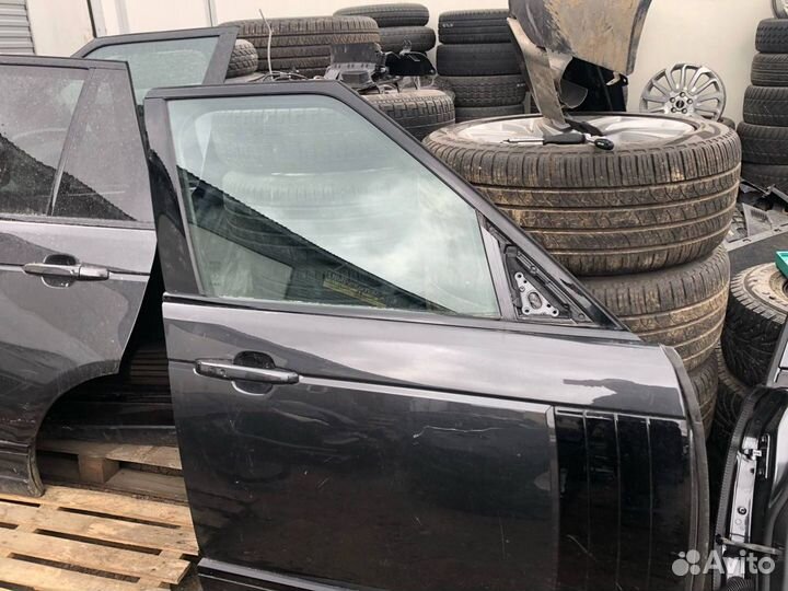 Дверь передняя правая Range Rover 4 L405 2013-2021