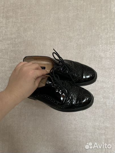 Туфли лоферы 35 36 размер натуральна кожа лак
