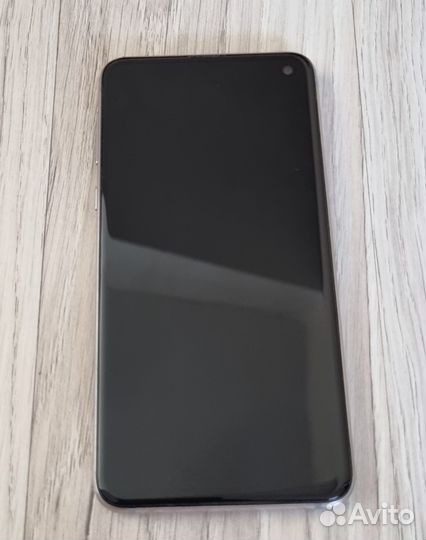 Samsung Galaxy S10e, 6/128 ГБ