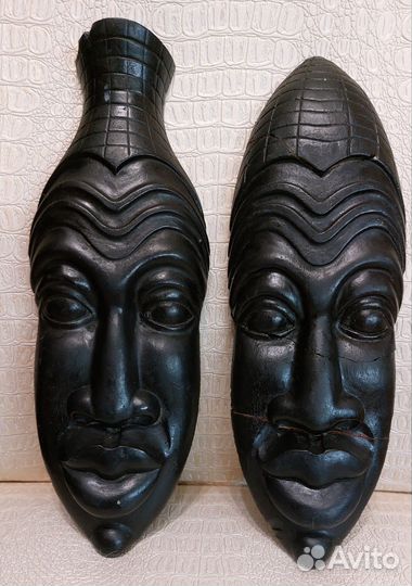 Маска сувенирная, дерево