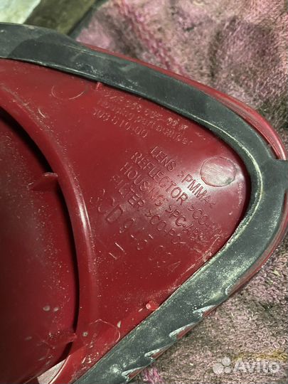 Volkswagen фонарь крышки багажника правый