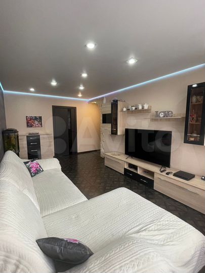 3-к. квартира, 60 м², 6/9 эт.