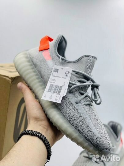 Adidas yeezy boost 350 серо-крас разм. 42