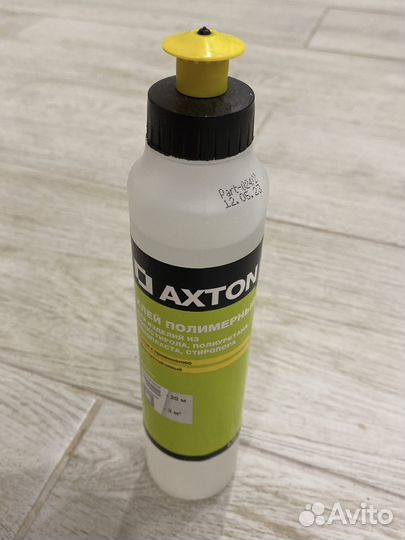 Клей полимерный для потолочных изделий axton 0,25л