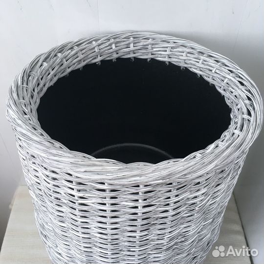 Кашпо для цветов из ротанга для дома и сада