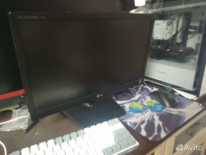 Монитор lg 19 + клавиатура