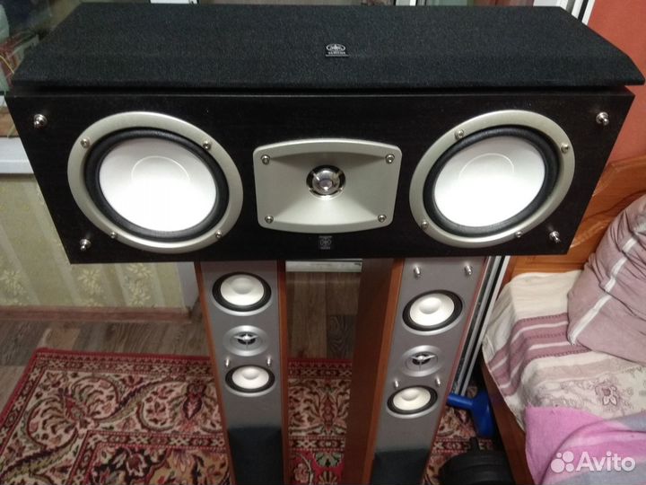 Колонка акустическая центральная Yamaha NS-C9002