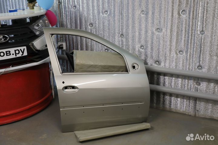 Дверь передняя правая Ларгус цвет 242 базальт