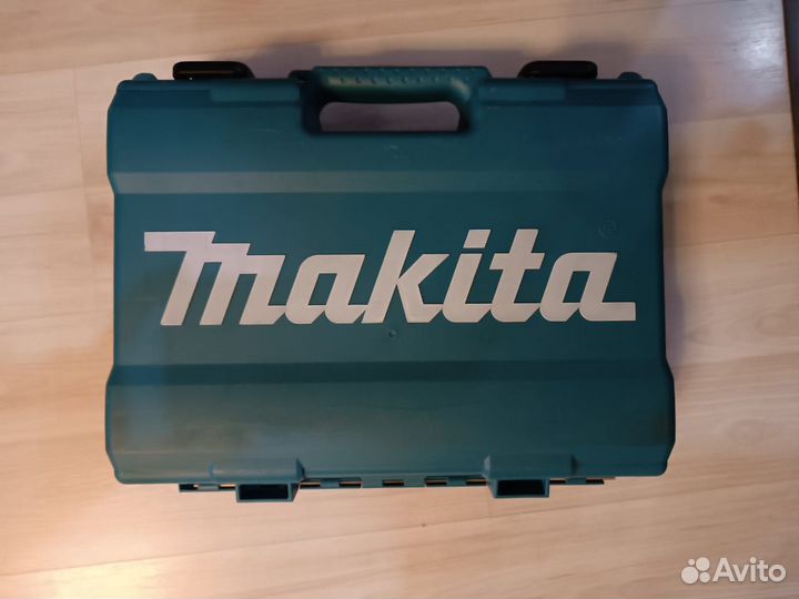 Шуруповерт Makita df333d