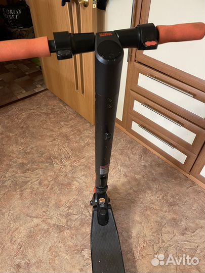 Электросамокат ninebot