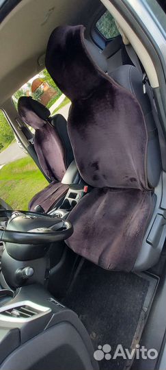 Накидки на сиденья автомобиля