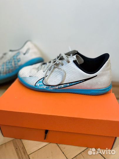 Футзалки найк