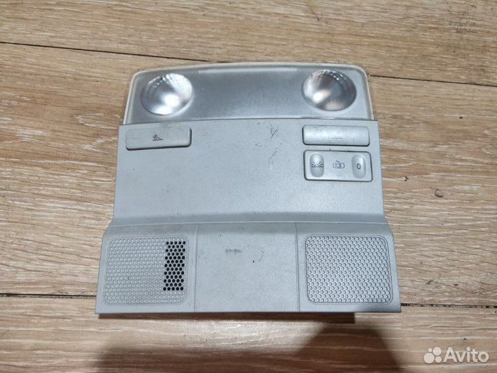 Плафон освещения Volkswagen Passat B6 1.9 BXE 2006