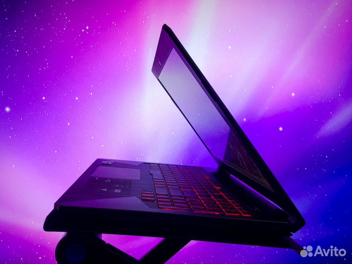 Стильный Asus для игр на Intel Core i7 и GTX1650