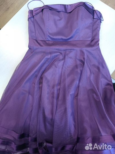 Нарядное женское платье