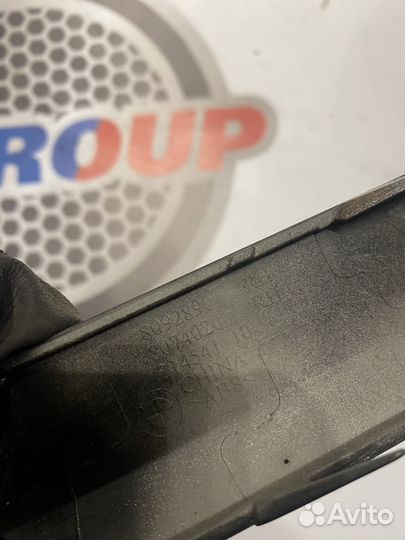 Накладка заднего бампера Прав. 51128092890 бмв X7