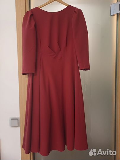 Платье 48 красное миди