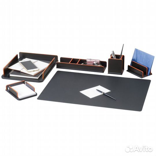 Настольный набор Delucci