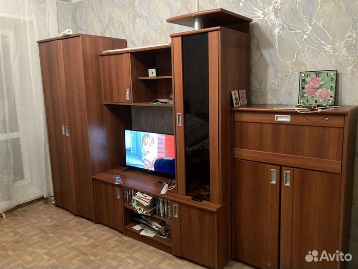 Стенка в гостиную