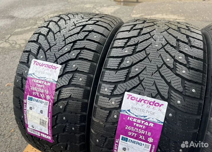 Tourador Ice Star TSW1 245/40 R18 и 265/35 R18 44T