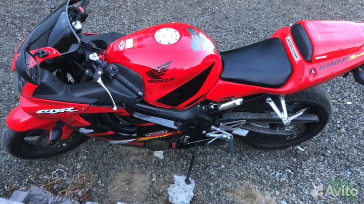 Honda cbr 600f4i sport