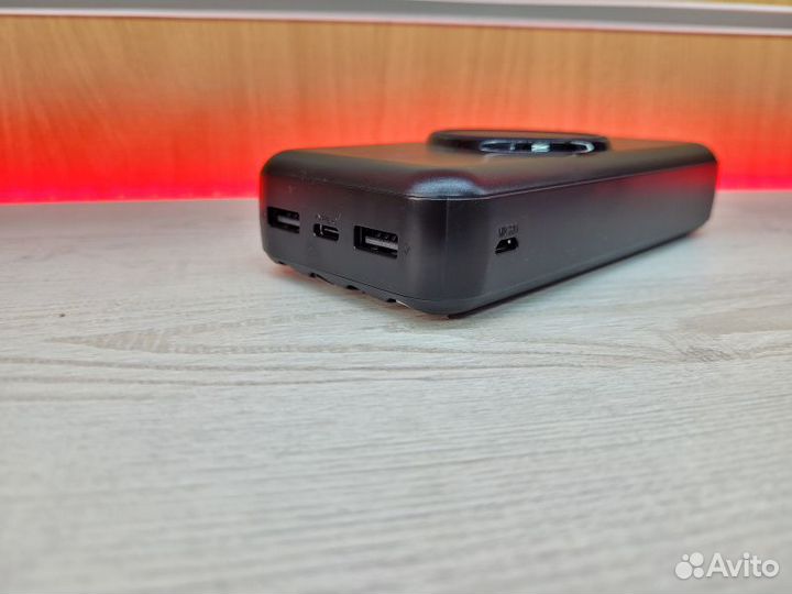 Внешний аккумулятор С беспроводной зарядкой SMART