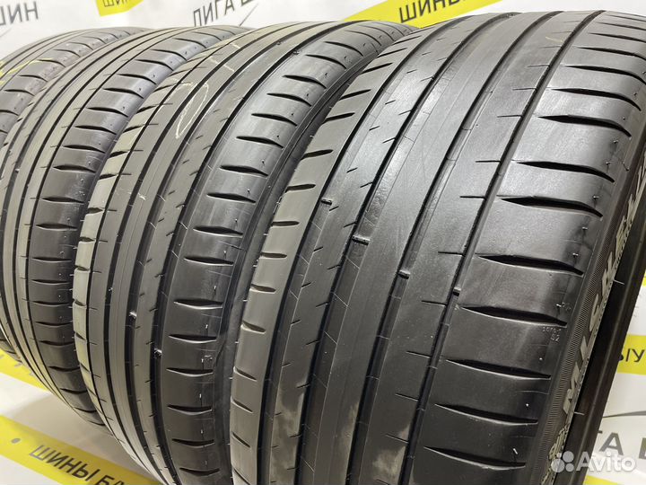 Michelin Pilot Sport 4 245/45 R19