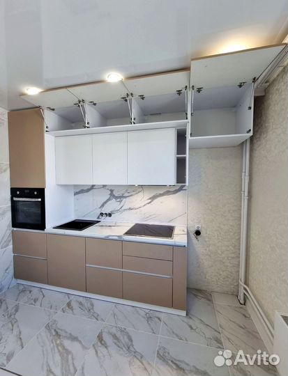 Кухни на заказ с долговечными материалами фасадов