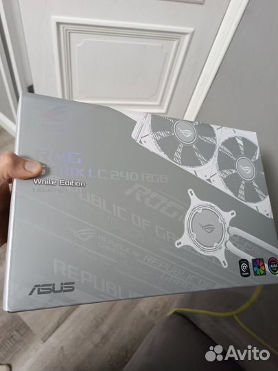 Asus Rog Strix LC 240 II argb WH