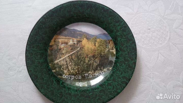 Настенная тарелка