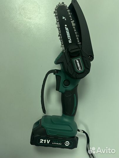 Пила цепная на аккумуляторе