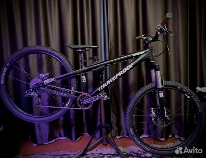 Nukeproof snap 2012 L