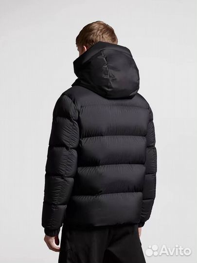 Пуховик зимний мужской Moncler