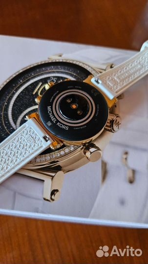 Смарт часы Michael kors