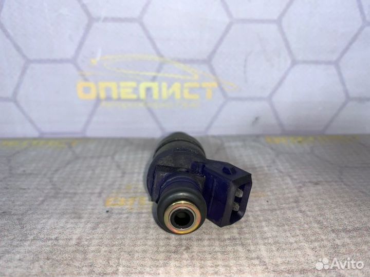 Форсунка топливная Opel Meriva A Z18XE