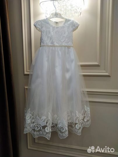 Нарядное платье