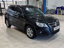 Volkswagen Tiguan 2.0 AT, 2010, 255 250 км, с пробегом, цена 1 105 000 руб.